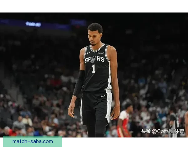 库里赞文班亚马更衣室气场强烈激励全队信心满满